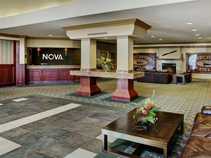 Chateau Nova Kingsway Эдмонтон Экстерьер фото